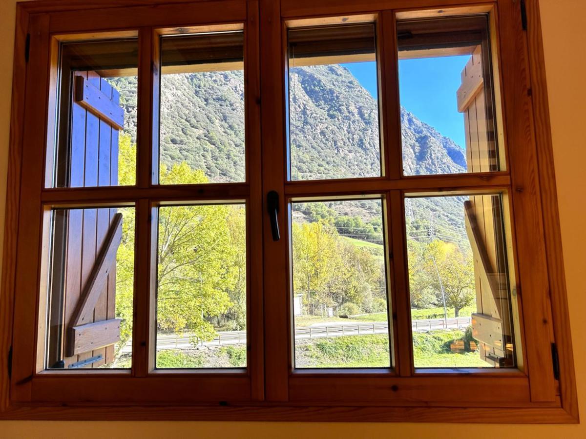 Duplex Familiar I De Muntanya A Escalo By Rural D'Aneu Appartement Buitenkant foto