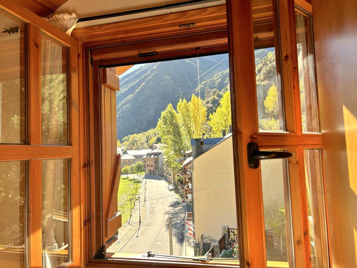 Duplex Familiar I De Muntanya A Escalo By Rural D'Aneu Appartement Buitenkant foto